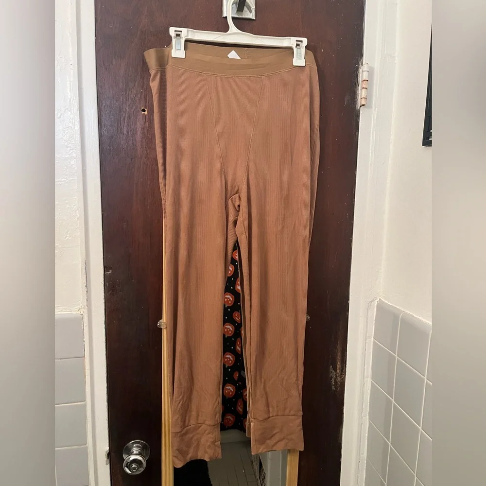 LAST CALL! Beige/ Brown Comfy Bottoms from Stars Above. XL - Picture 1 of 3